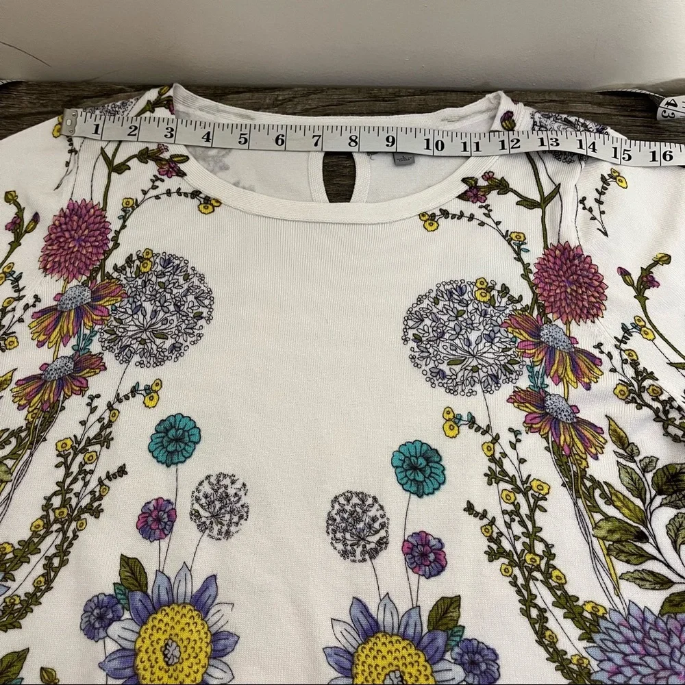 NWOT Joseph A. Floral Long Sleeve Lightweight Sweater, Size L - Picture 7 of 11